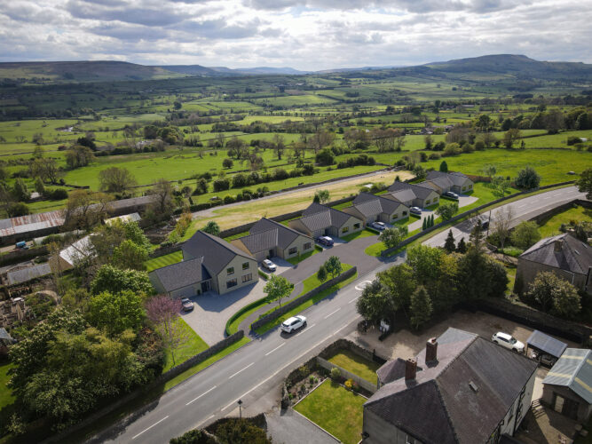 Photomontage / Drone Embed - image 3327306620 on https://archend.com