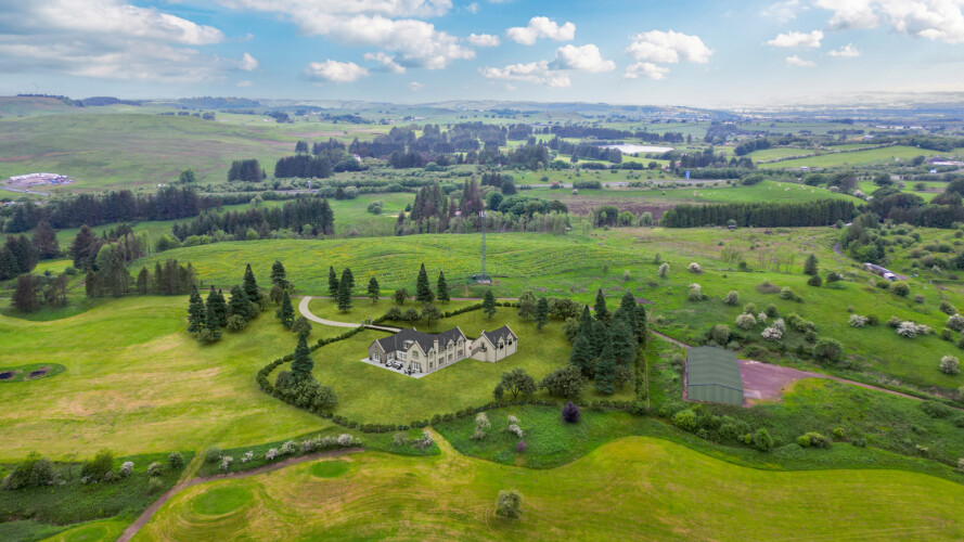 Photomontage / Drone Embed - image 3181050790 on https://archend.com